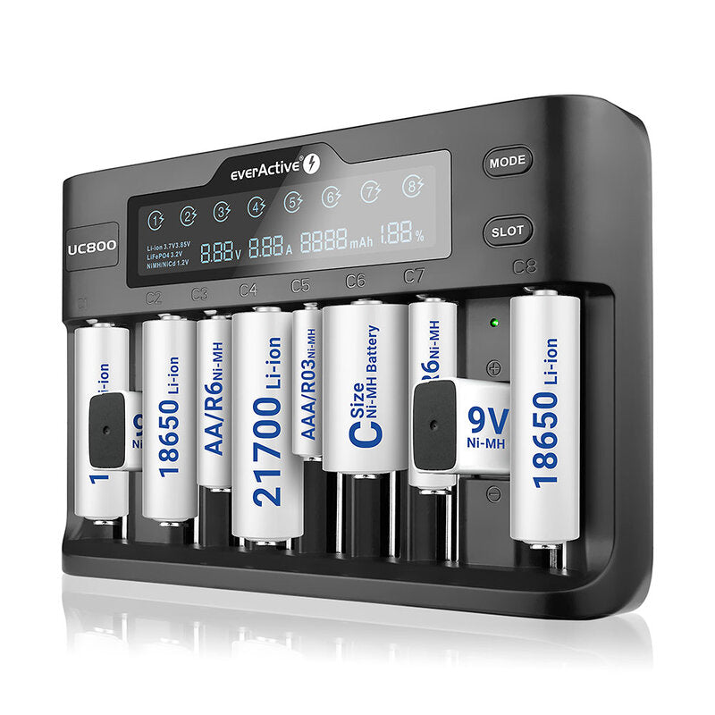 everActive UC-800 Li-ion and Ni-MH battery charger